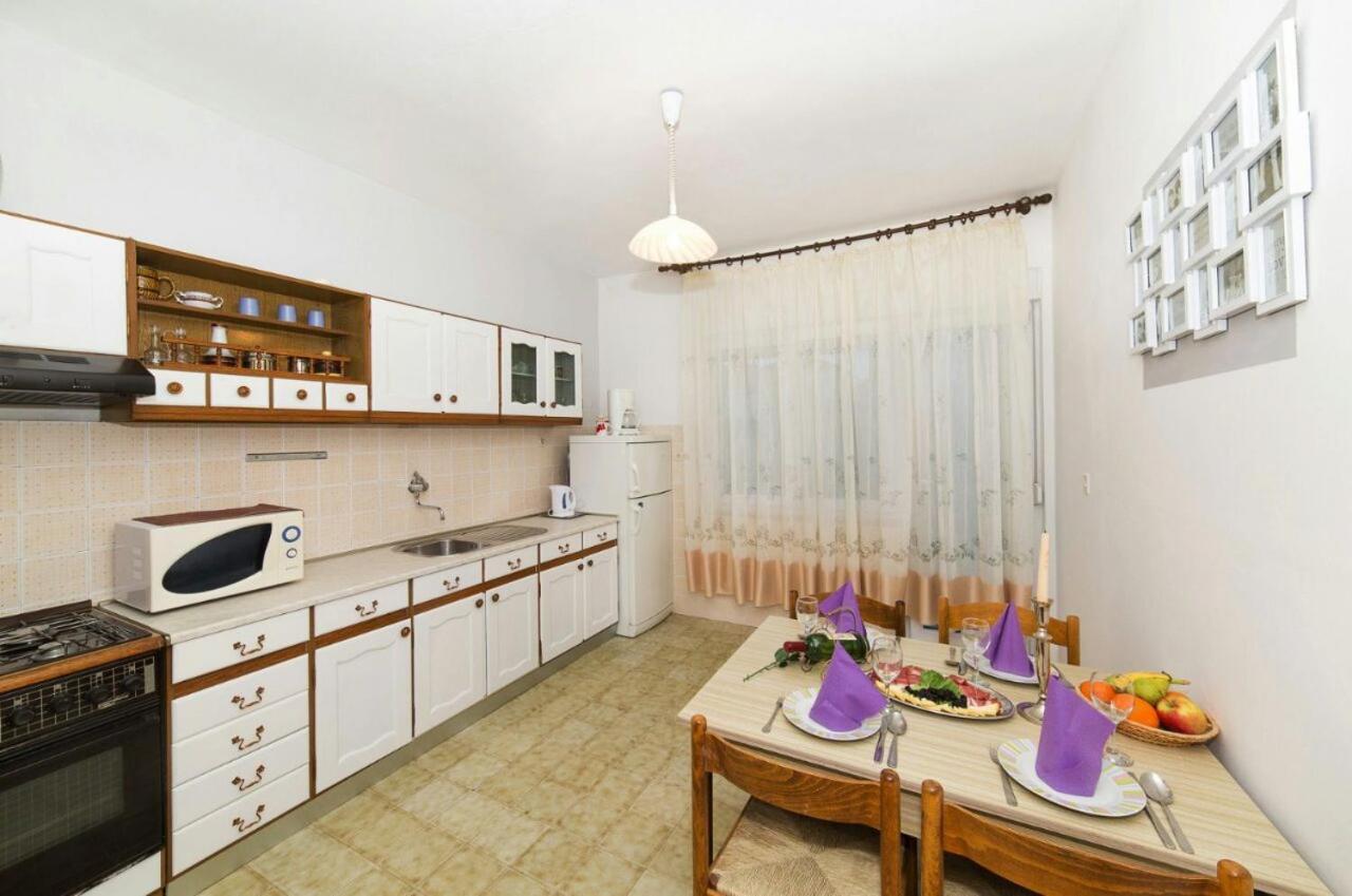 Beautiful Apartment In Center Of Trogir Ngoại thất bức ảnh