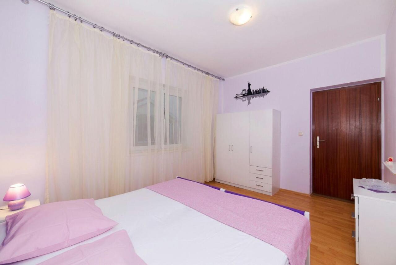 Beautiful Apartment In Center Of Trogir Ngoại thất bức ảnh